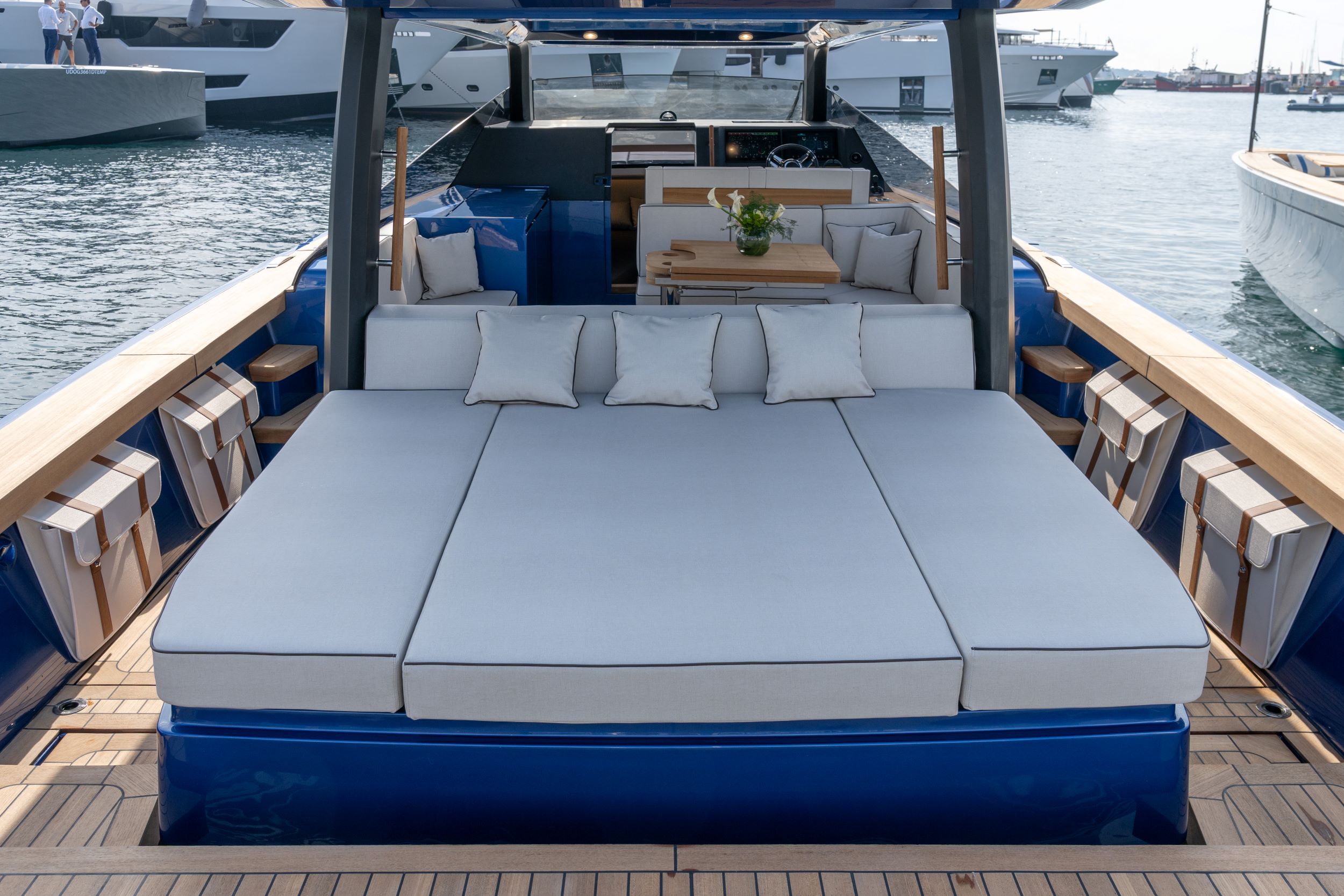 swan yacht club boat storage